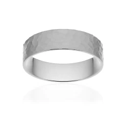 Alliance classique ruban plat confort or 750 blanc martelé 5,5 mm