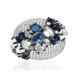 Bague argent 925 et ruthénium noir, pierres imitations bleues, zirconias.