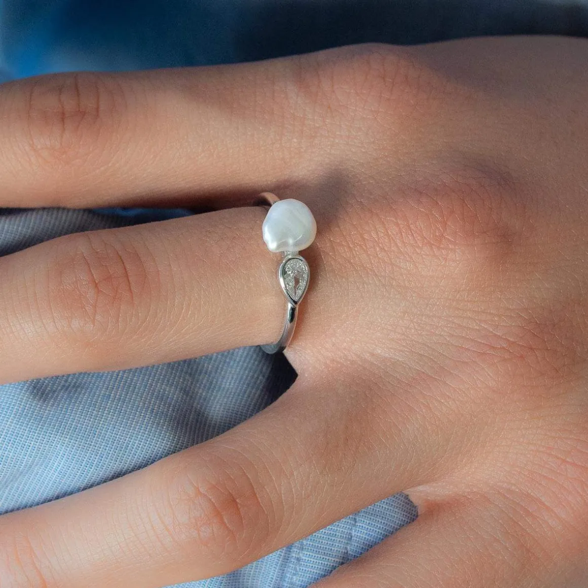 Bague argent 925 perle de Chine et zirconias