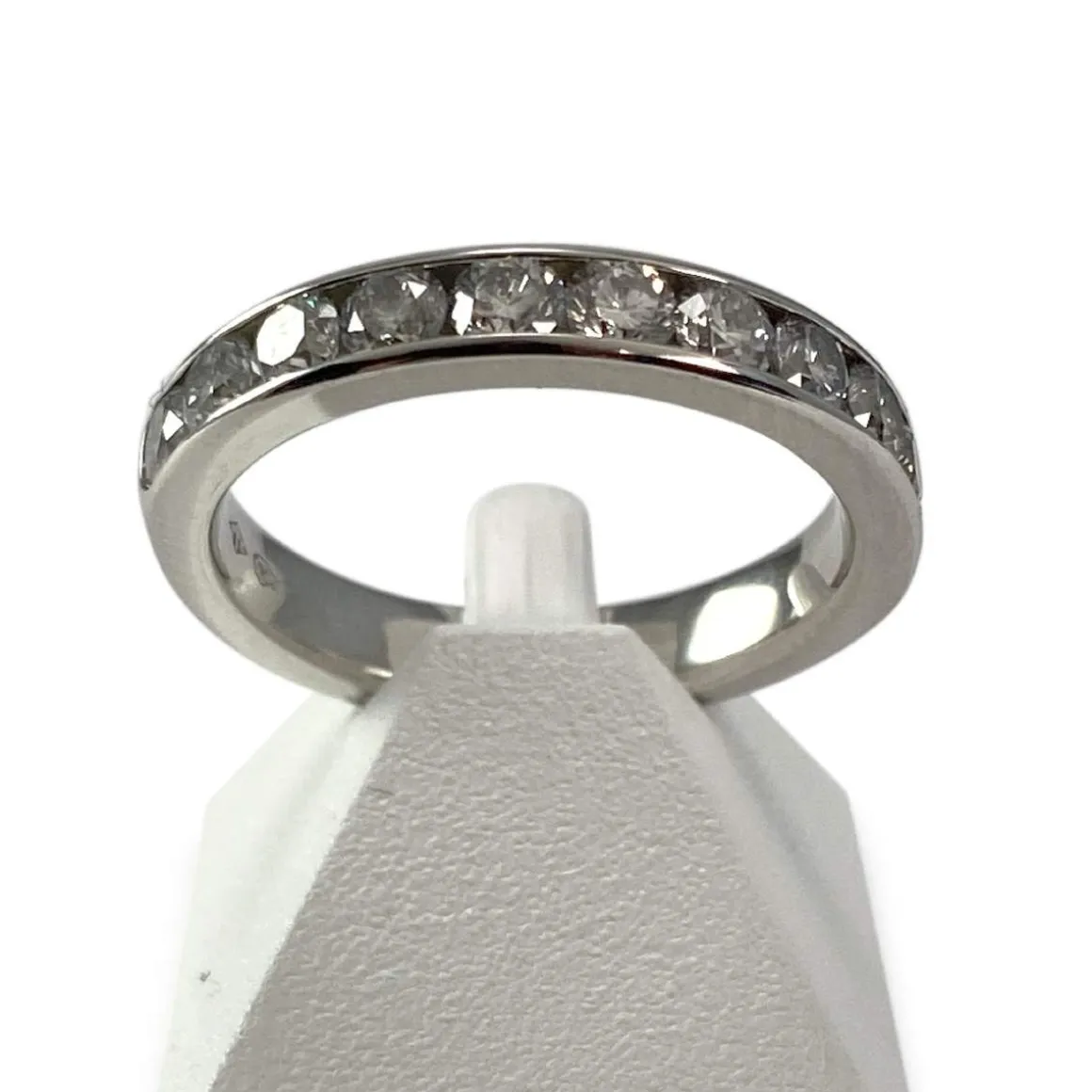 Bague d'occasion demi-tour or 750 blanc diamants