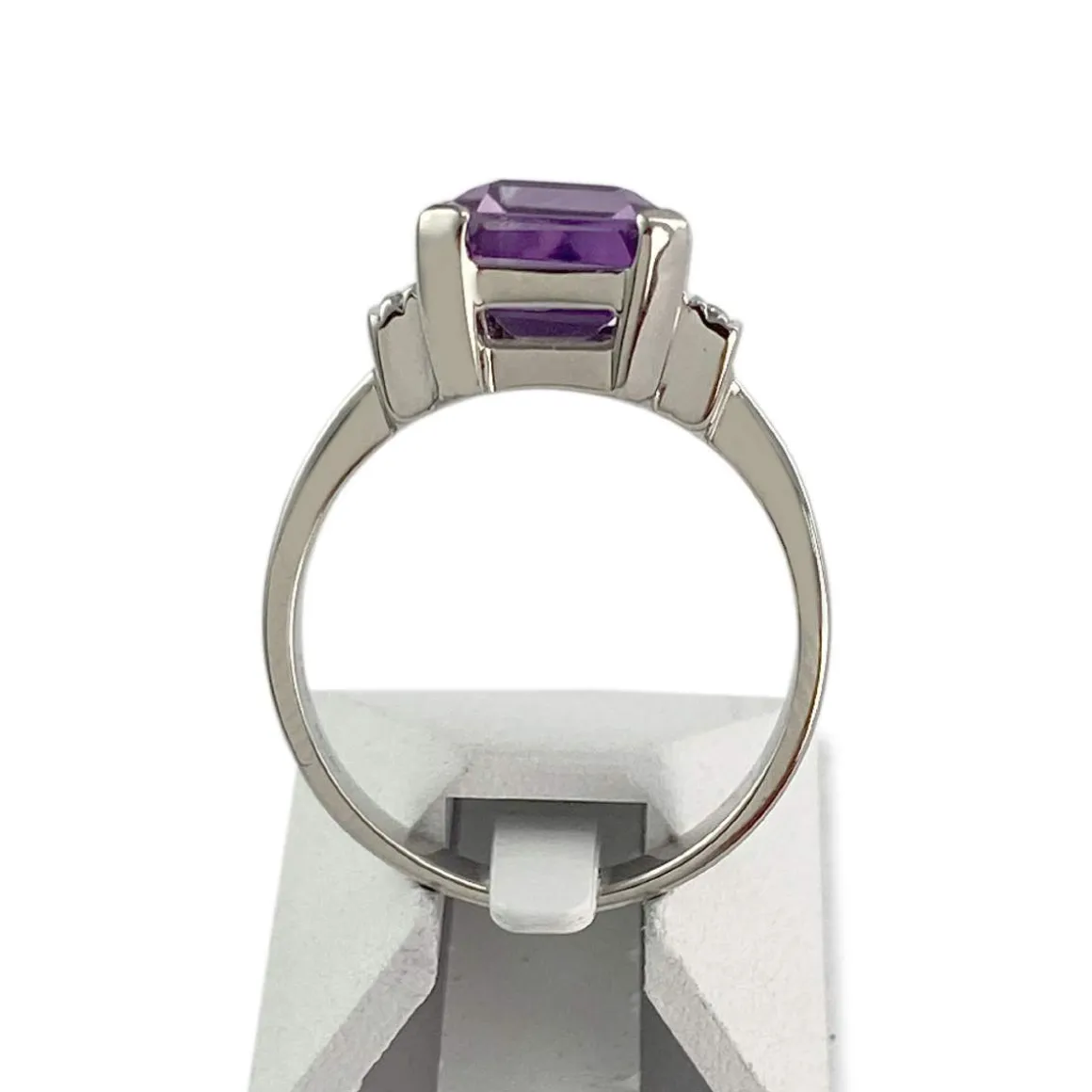 Bague d'occasion or 750 blanc améthyste diamants