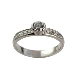 Bague d'occasion or 750 blanc diamants