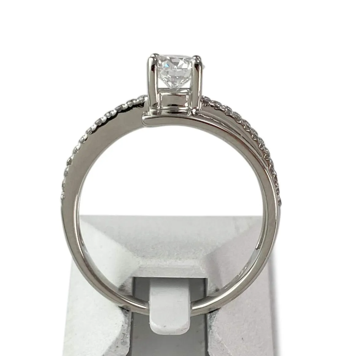 Bague d'occasion or 750 blanc diamants