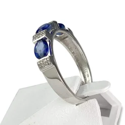 Bague d'occasion or 750 blanc diamants saphirs