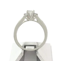 Bague d'occasion or 750 blanc diamant