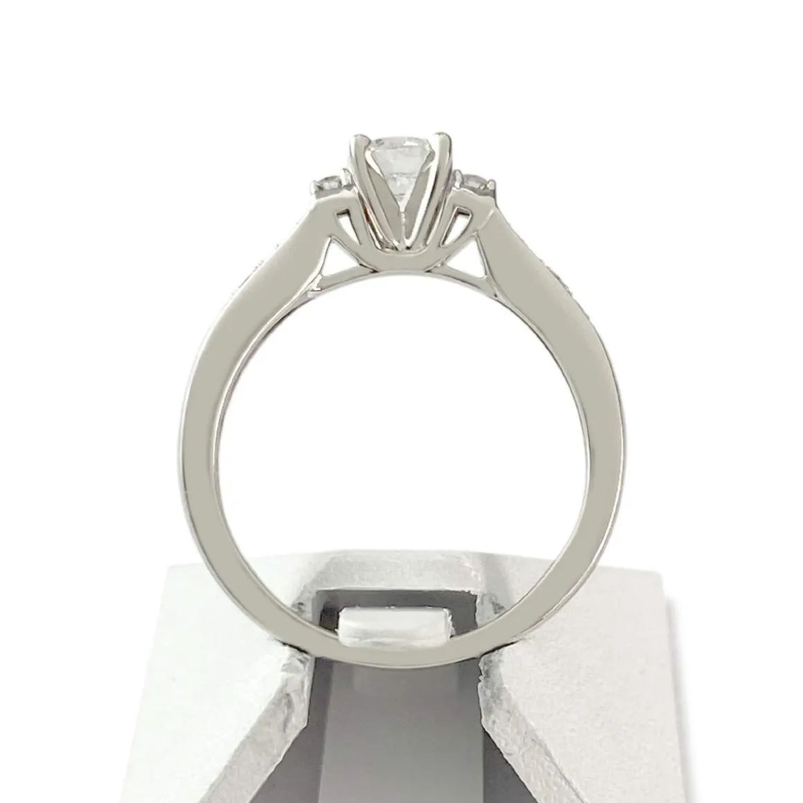 Bague d'occasion or 750 blanc diamant