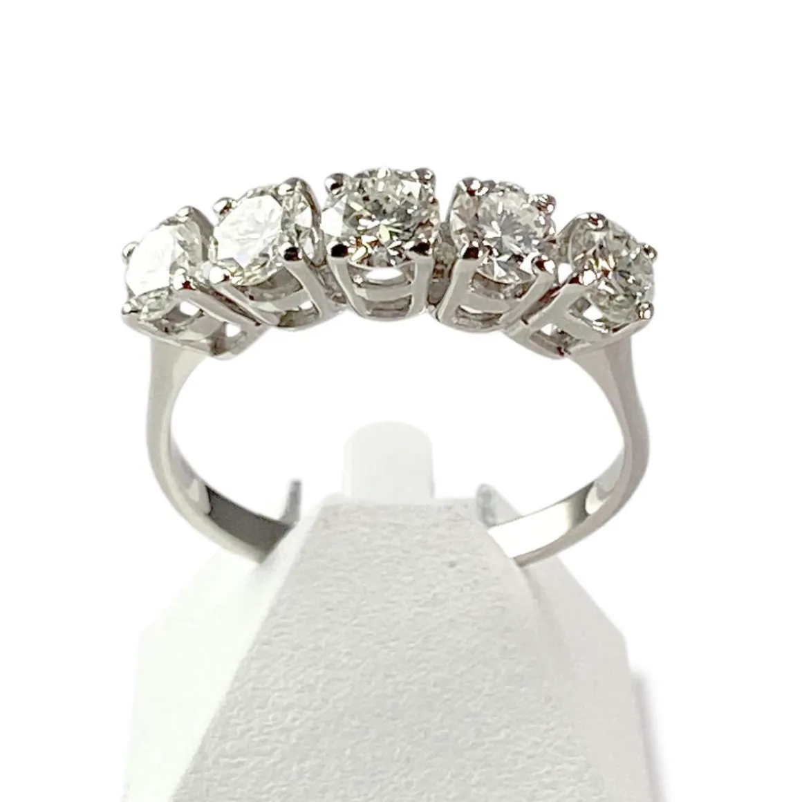 Bague d'occasion or 750 blanc diamants