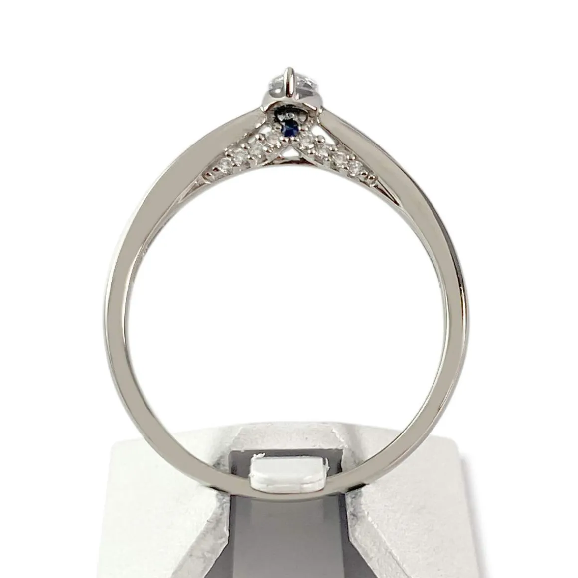Bague d'occasion or 750 blanc diamants et saphirs