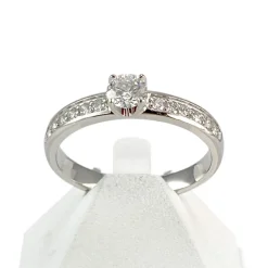 Bague d'occasion or 750 blanc diamants