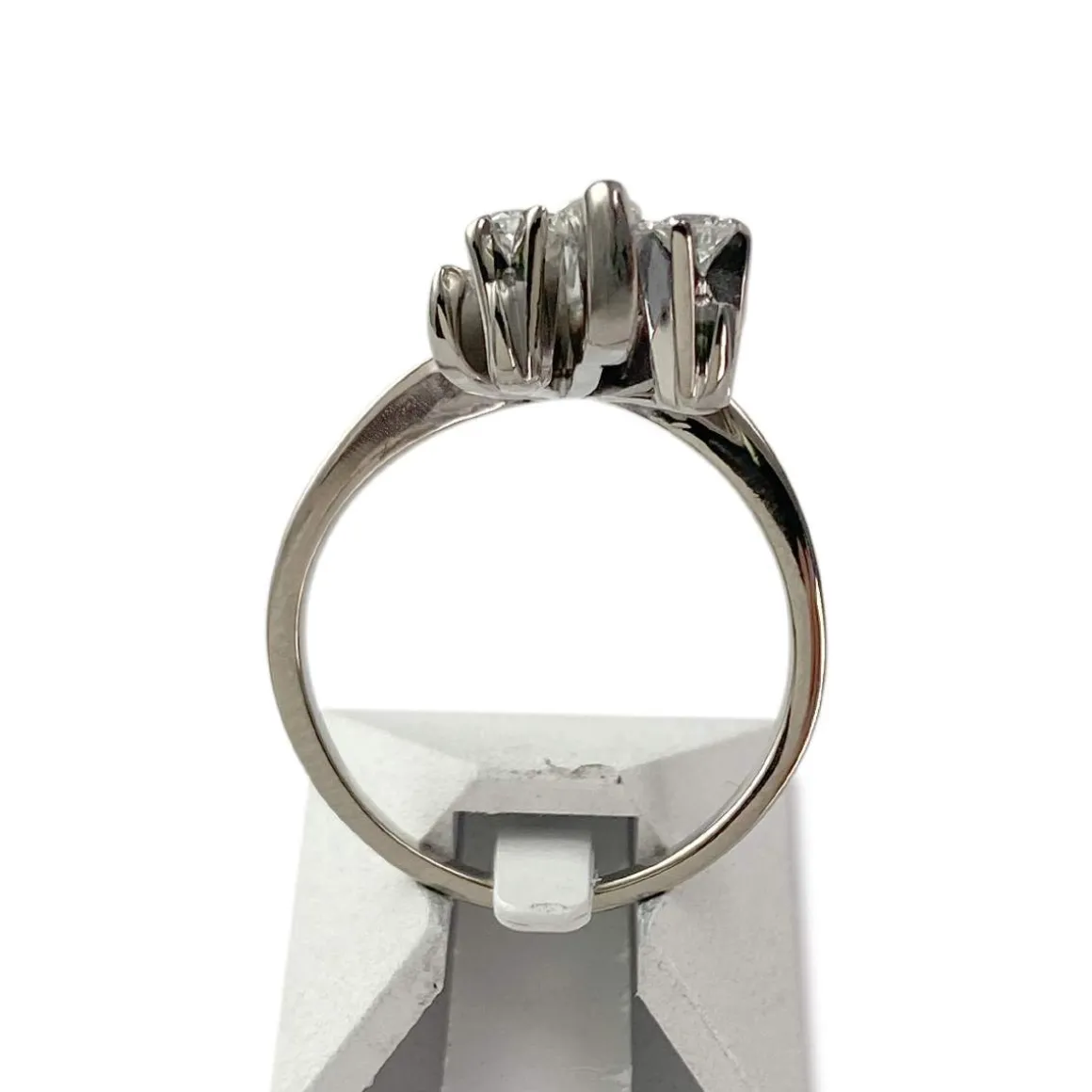 Bague d'occasion or 750 blanc diamants
