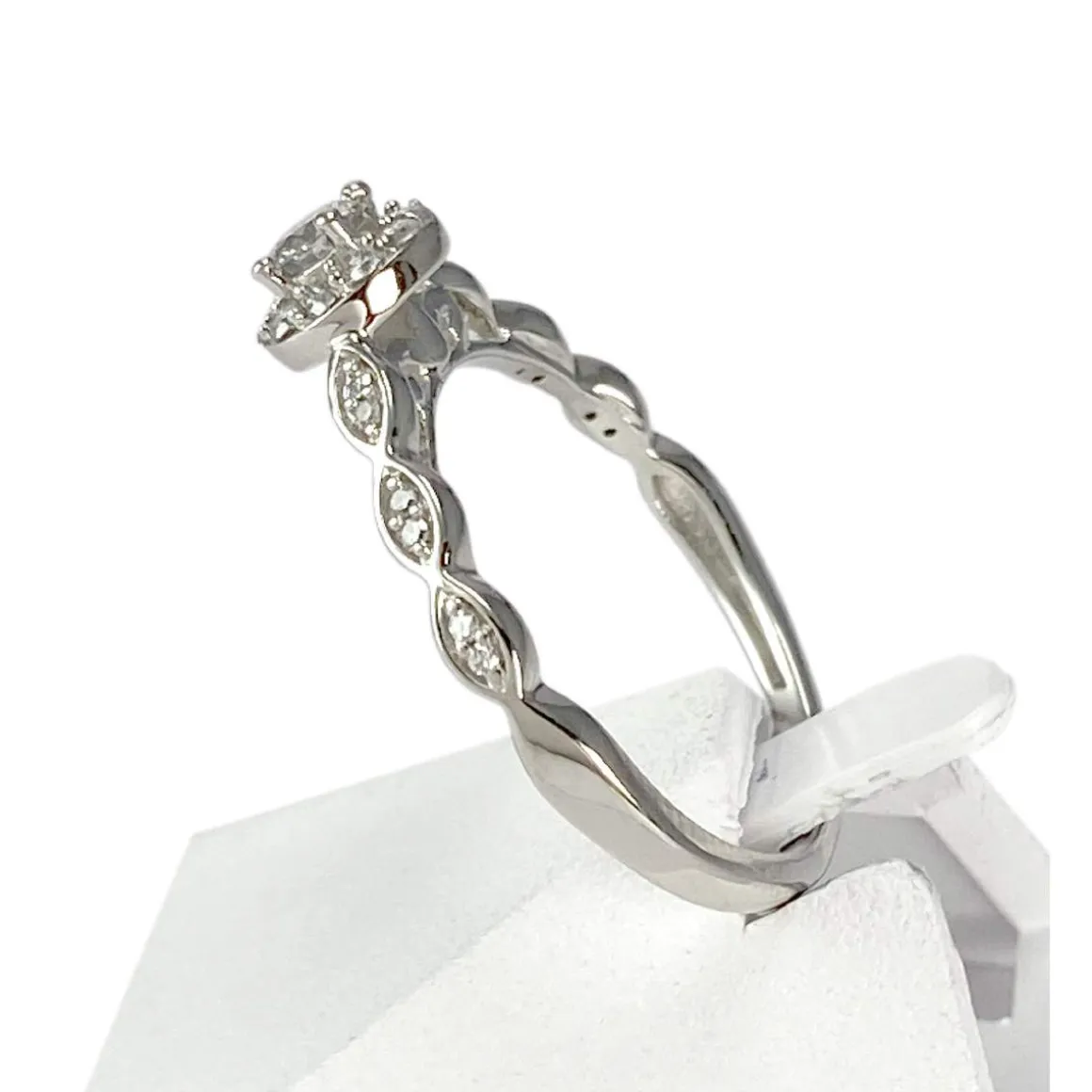 Bague d'occasion or 750 blanc diamants