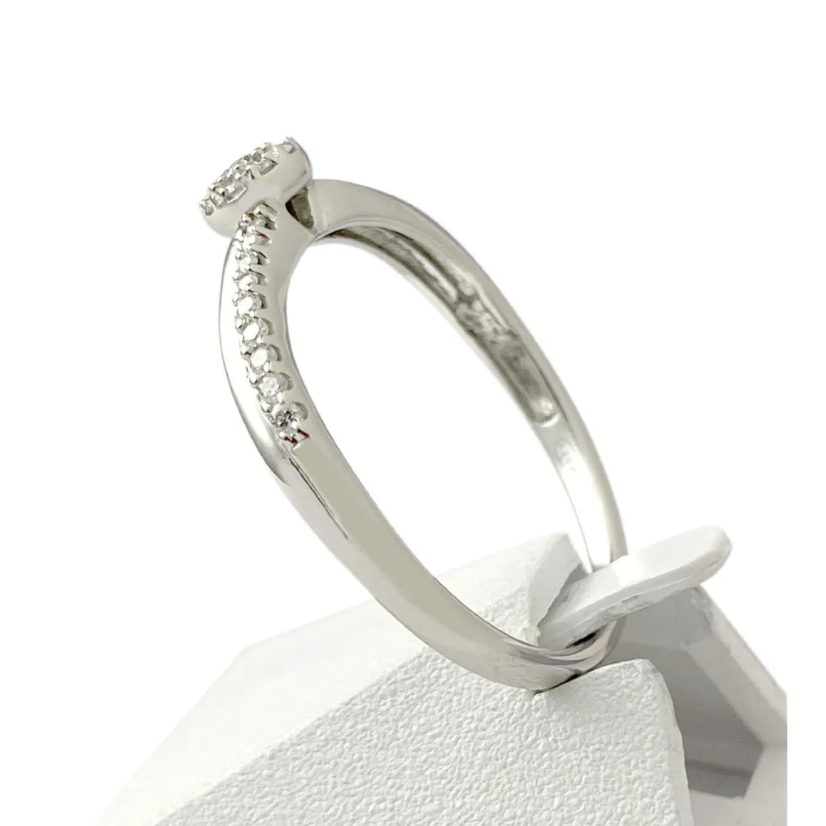 Bague d'occasion or 375 blanc diamants et rubis