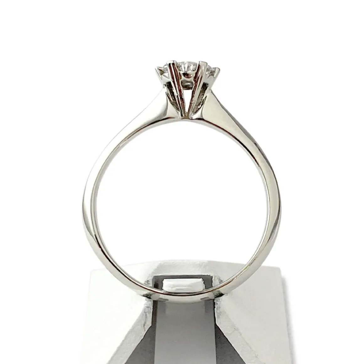 Bague d'occasion or 750 blanc diamants