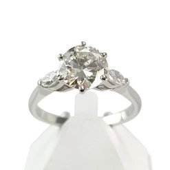 Bague d'occasion or 750 blanc diamants