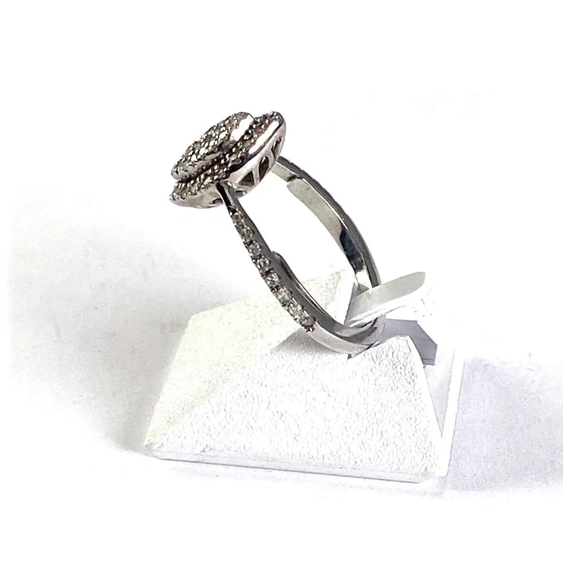Bague d'occasion or 750 blanc diamants