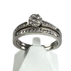 Bague d'occasion or 750 blanc diamants