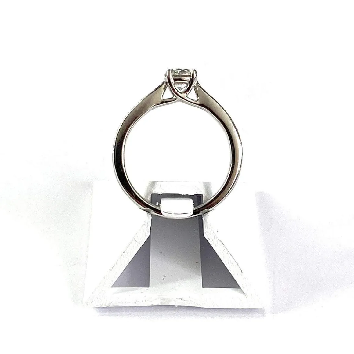 Bague d'occasion or 750 blanc diamants