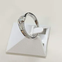 Bague d'occasion or 750 blanc diamants