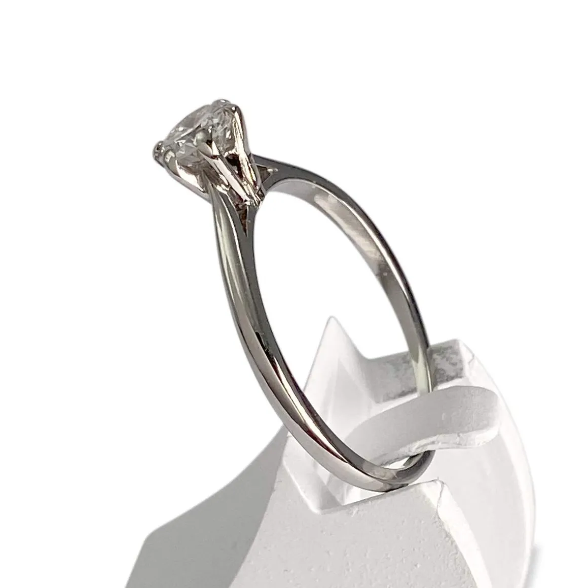 Bague d'occasion or 750 blanc diamant