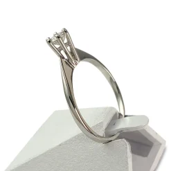 Bague d'occasion or 750 blanc diamant