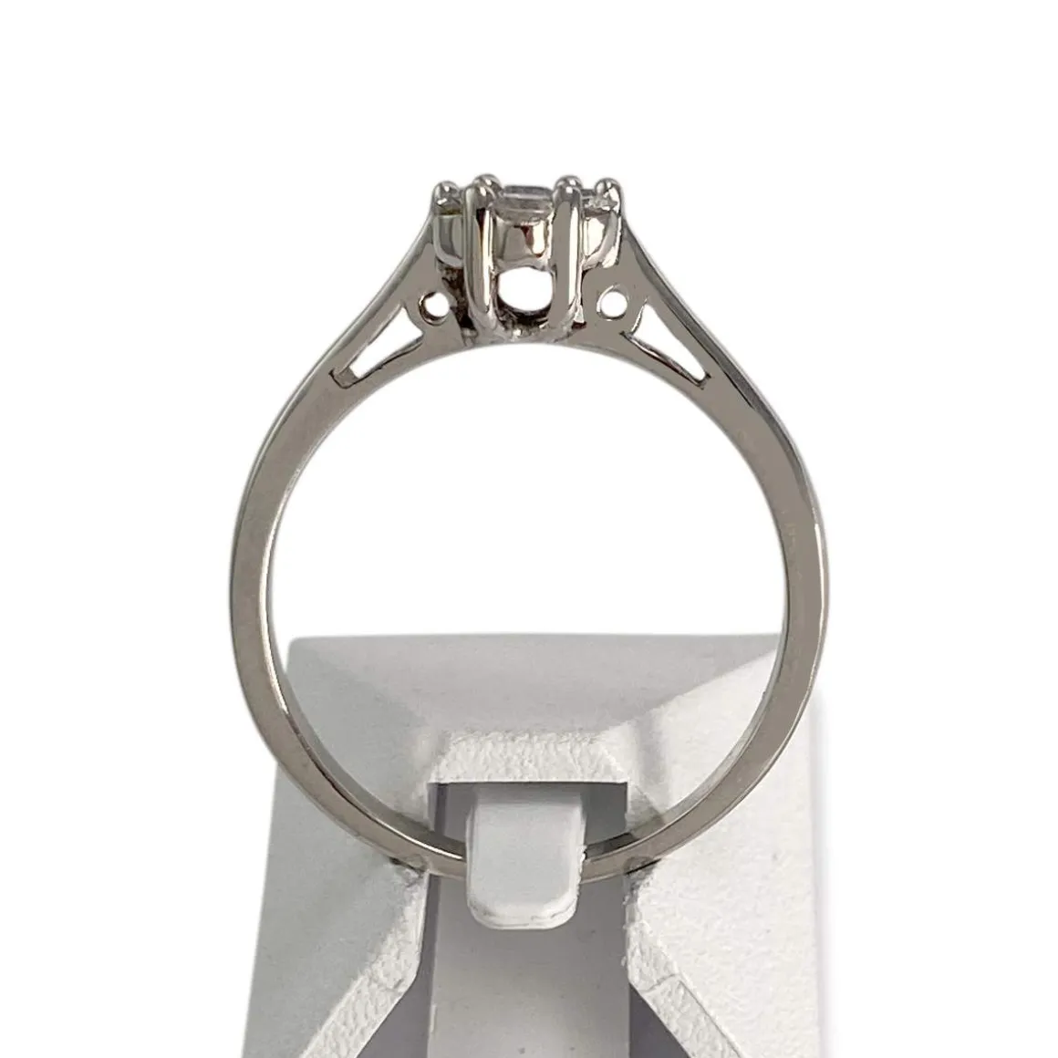 Bague d'occasion or 750 blanc diamants