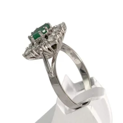 Bague d'occasion or 750 blanc émeraude diamants