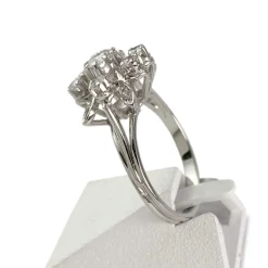 Bague d'occasion or 750 blanc pierres synthétiques