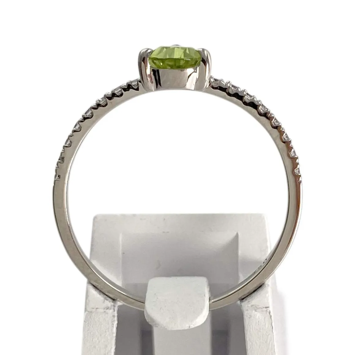 Bague d'occasion or 750 blanc péridot zirconias