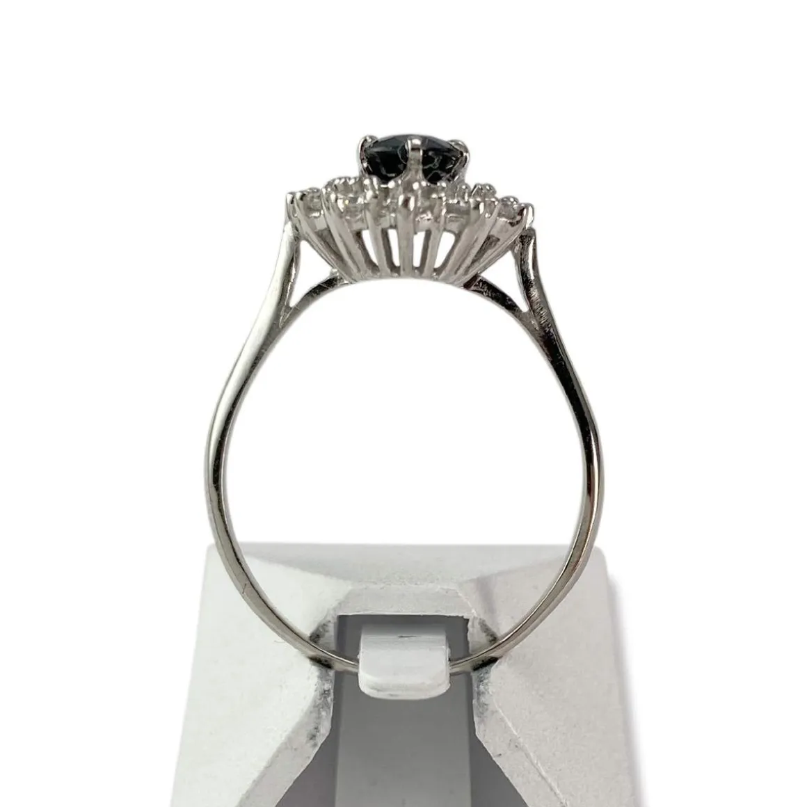 Bague d'occasion or 750 blanc saphir diamant