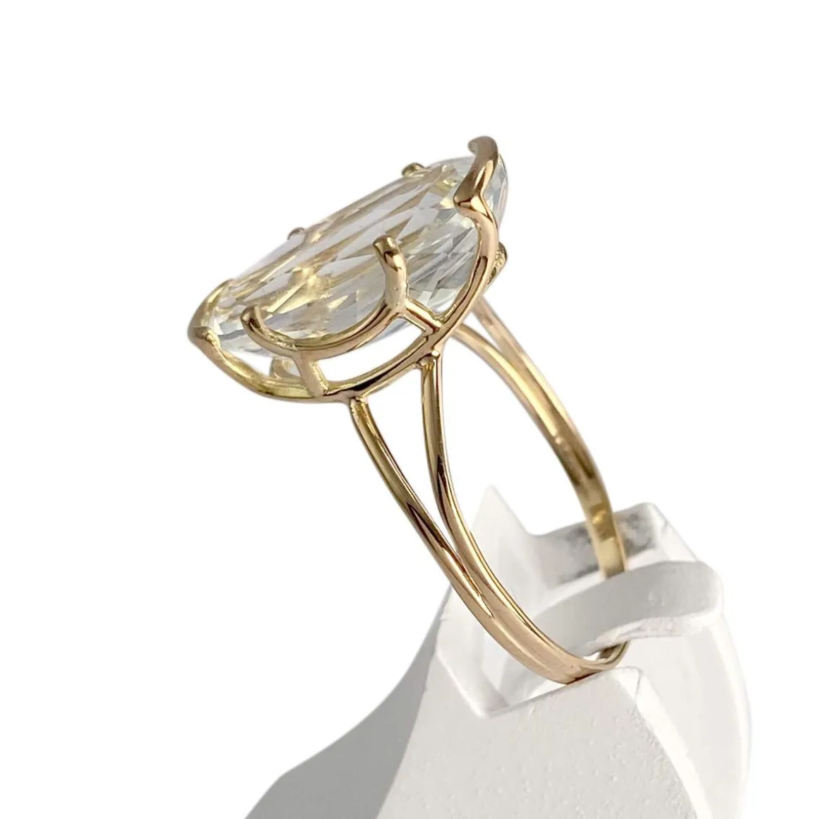 Bague d'occasion or 750 jaune aigue marine