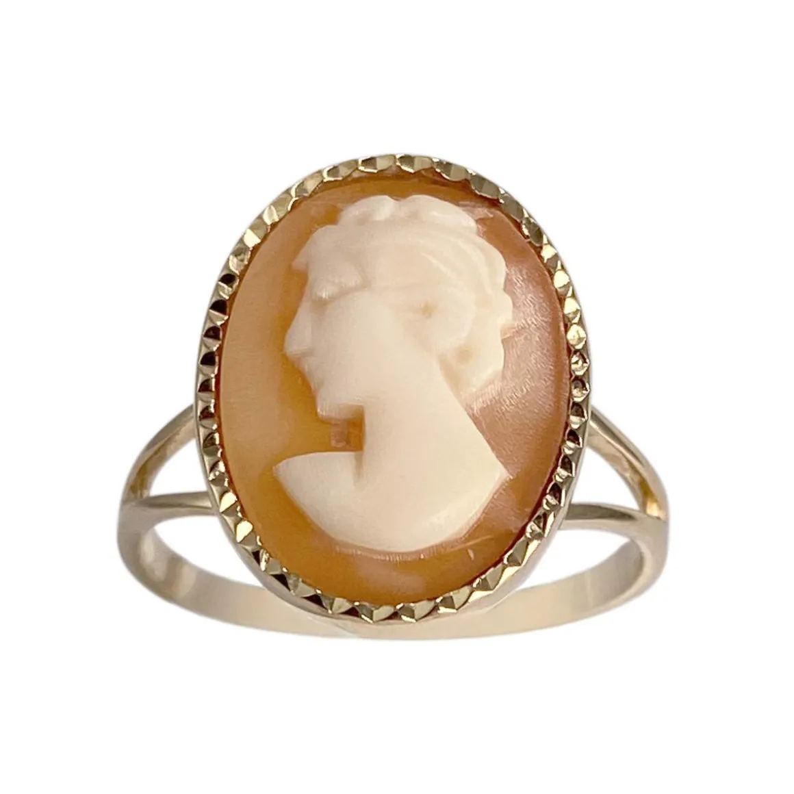 Bague d'occasion or 750 jaune camee