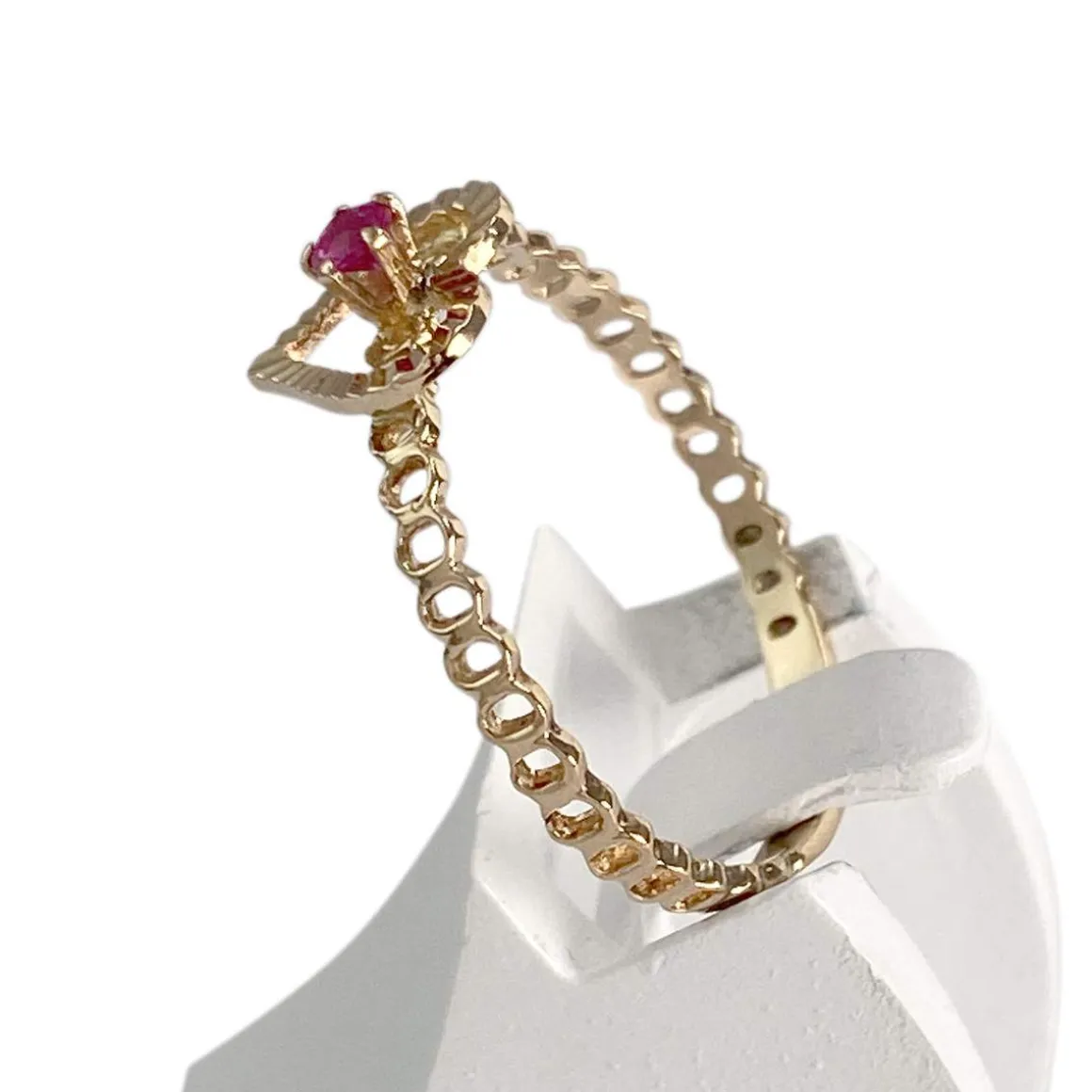 Bague d'occasion or 750 jaune coeur rubis synthetique