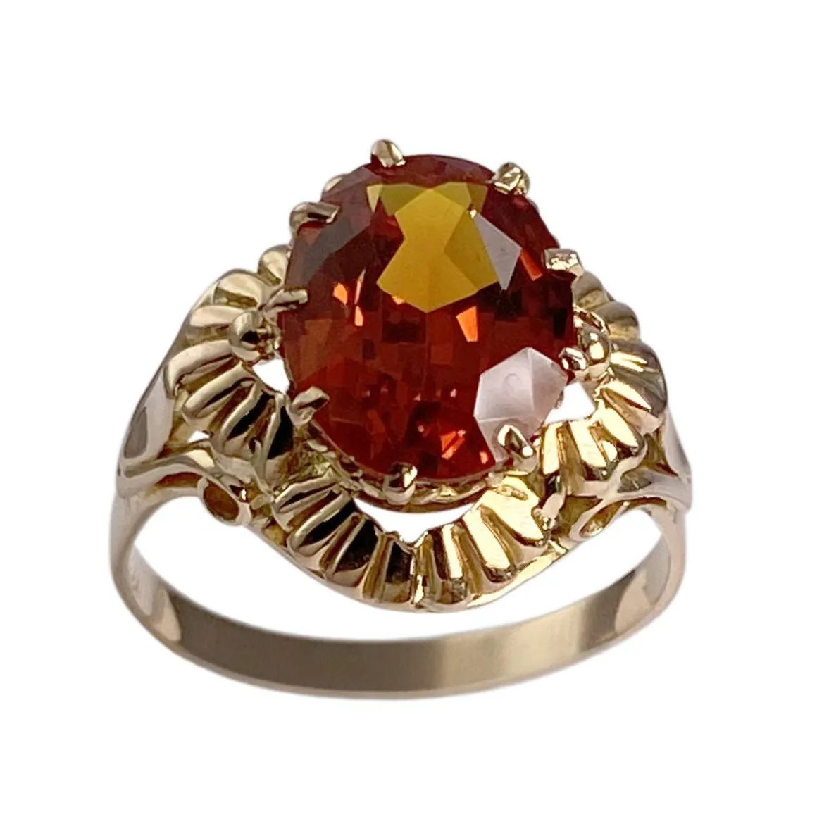 Bague d'occasion or 750 jaune corindon synthétique orange