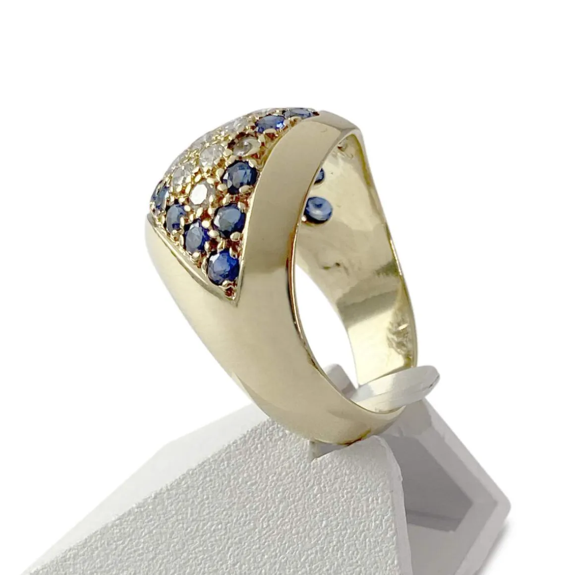 Bague d'occasion or 750 jaune diamants et saphirs