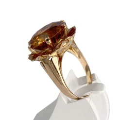 Bague d'occasion or 750 jaune fleur corindon synthétique