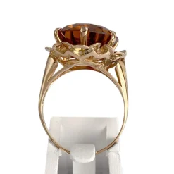 Bague d'occasion or 750 jaune fleur corindon synthétique