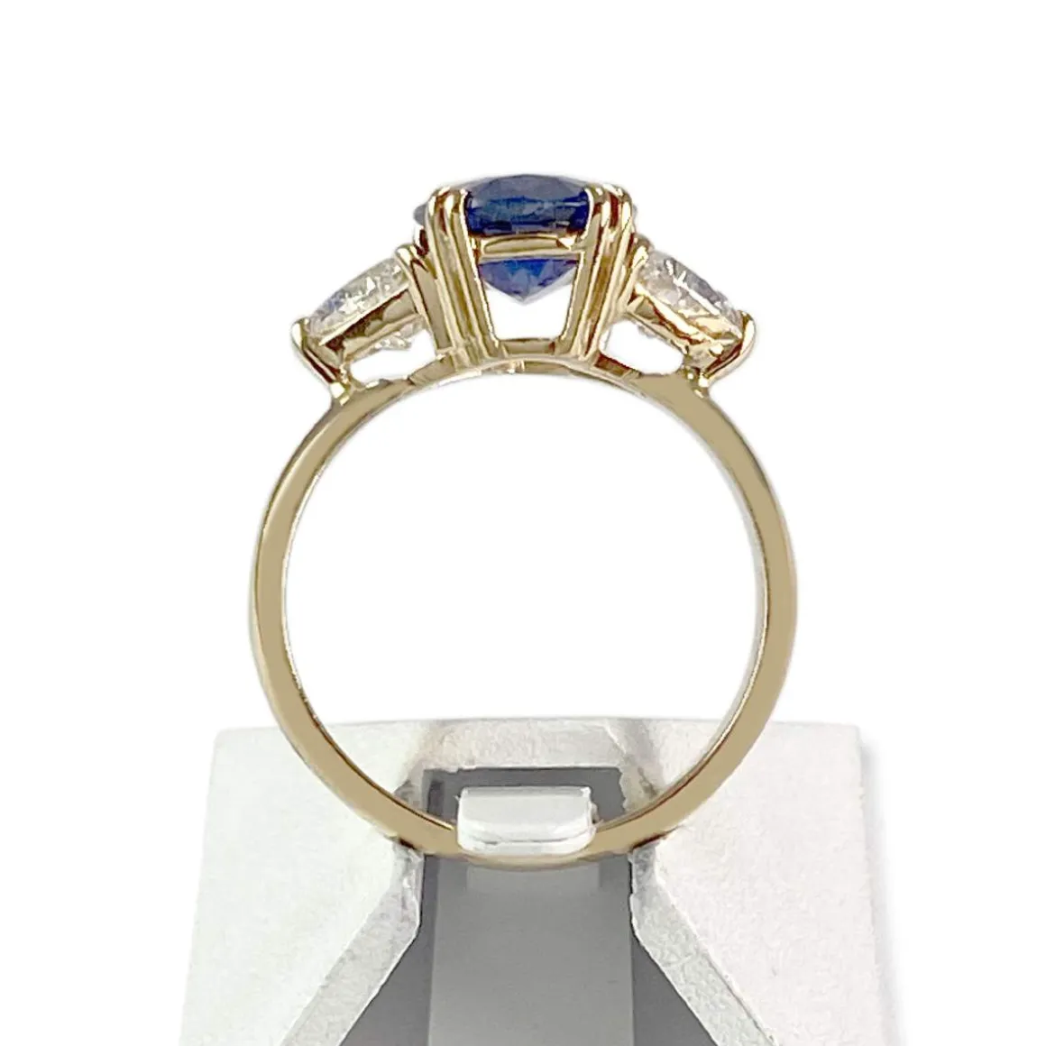 Bague d'occasion or 750 jaune saphir diamants