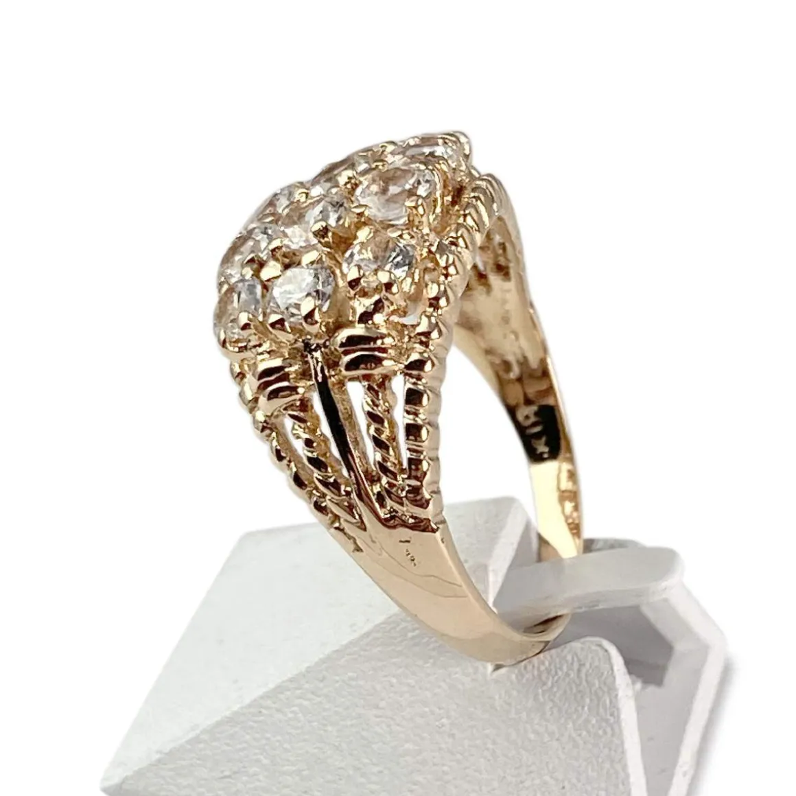 Bague d'occasion or 750 jaune spinelles synthétiques