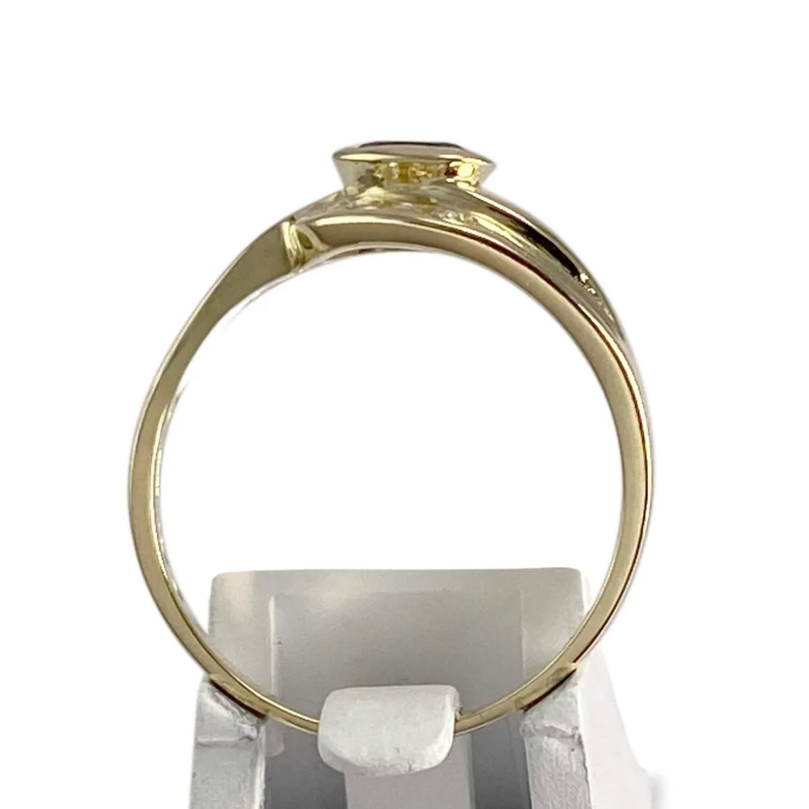Bague d'occasion or 750 jaunezirconias saphir