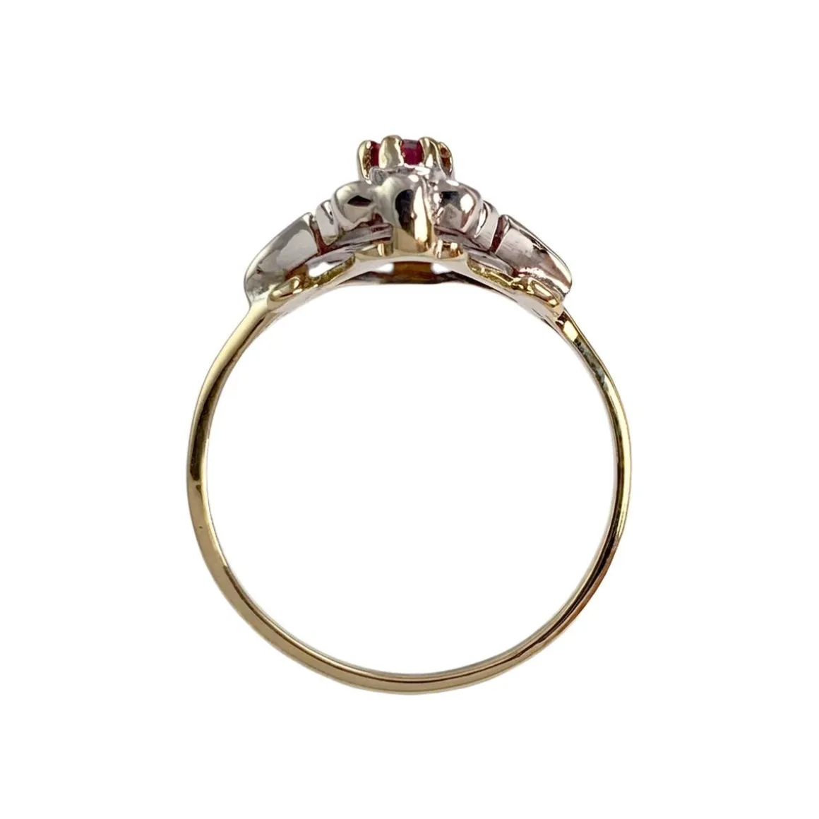 Bague d'occasion 2 ors 750 rubis diamants