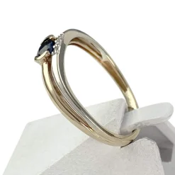 Bague d'occasion 2 ors 375 saphir diamants