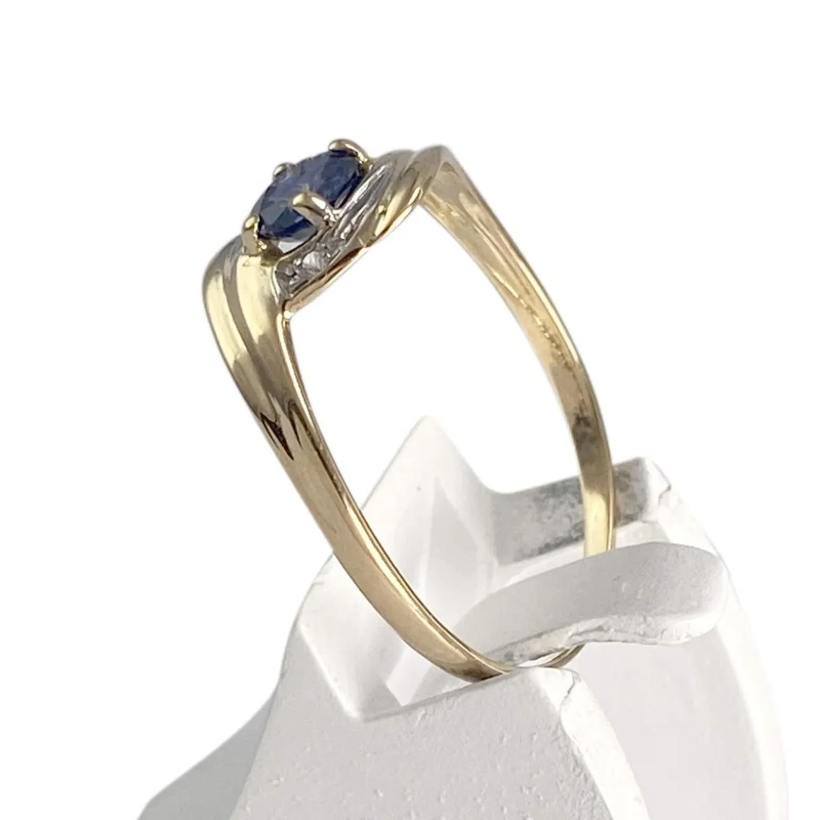 Bague d'occasion or 750 2 tons diamants saphir