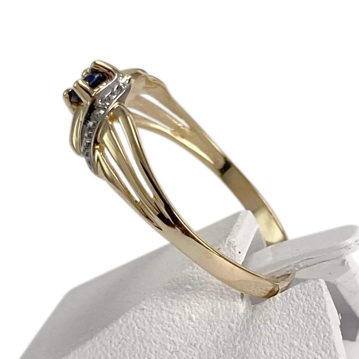 Bague d'occasion or 750 2 tons diamants saphir