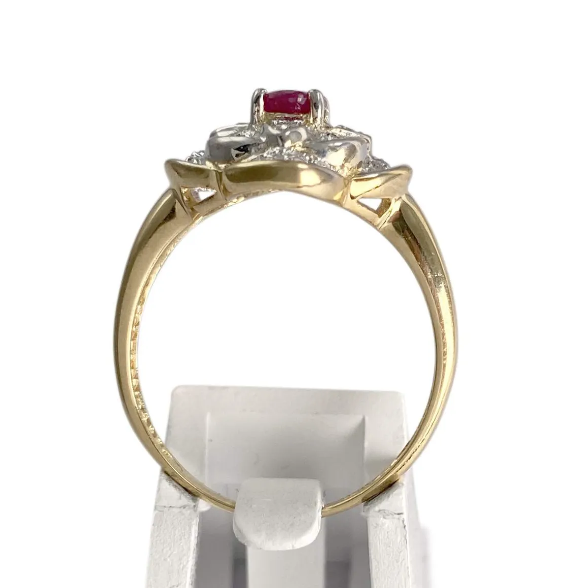 Bague d'occasion or 750 2 tons rubis diamants