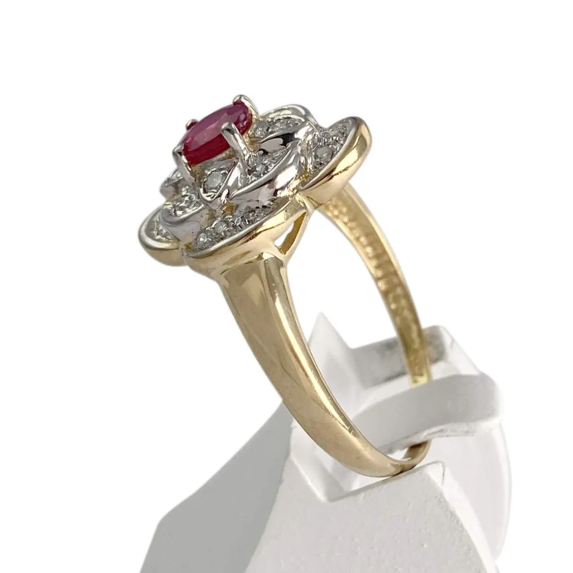 Bague d'occasion or 750 2 tons rubis diamants