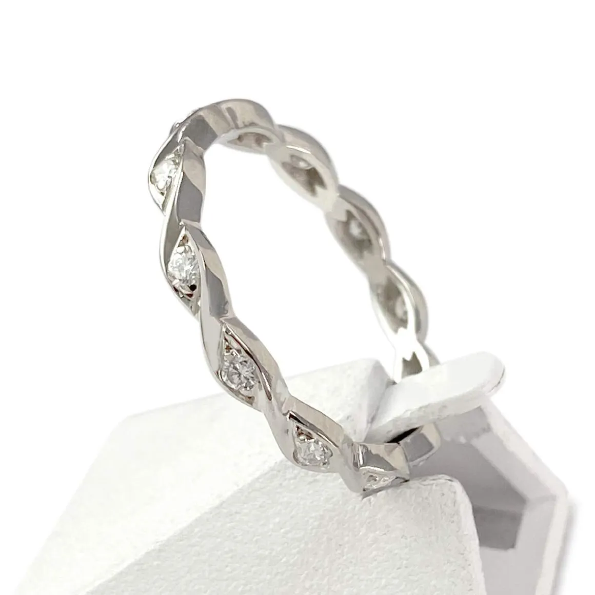 Bague d'occasion tour complet or 750 blanc diamants