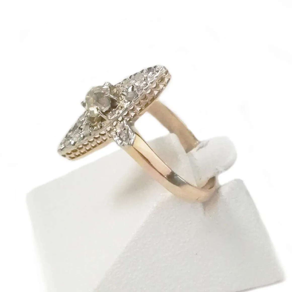 Bague marquise d'occasion or 750 jaune platine et diamants