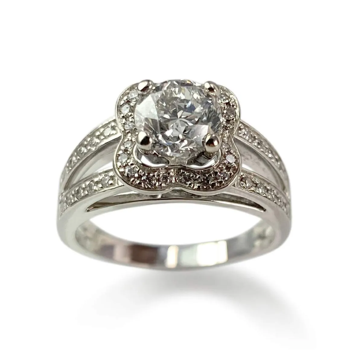 Bague mauboussin d'occasion or 750 blanc diamants