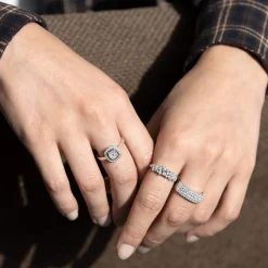 Bague or 750 blanc carrée diamants synthétiques 0,50 carat