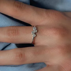 Bague or 750 blanc diamants